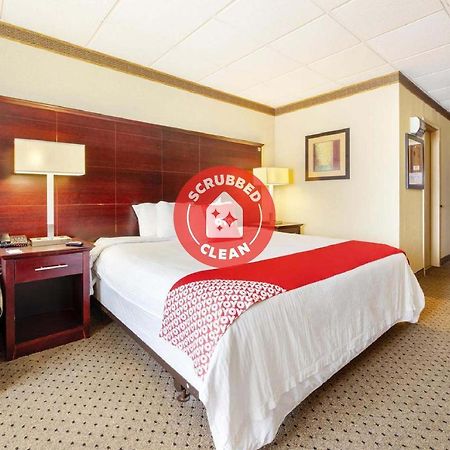 Oyo Hotel East Hanover Nj-10 エクステリア 写真