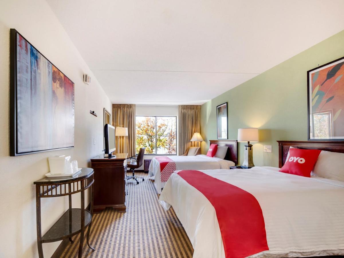 Oyo Hotel East Hanover Nj-10 エクステリア 写真