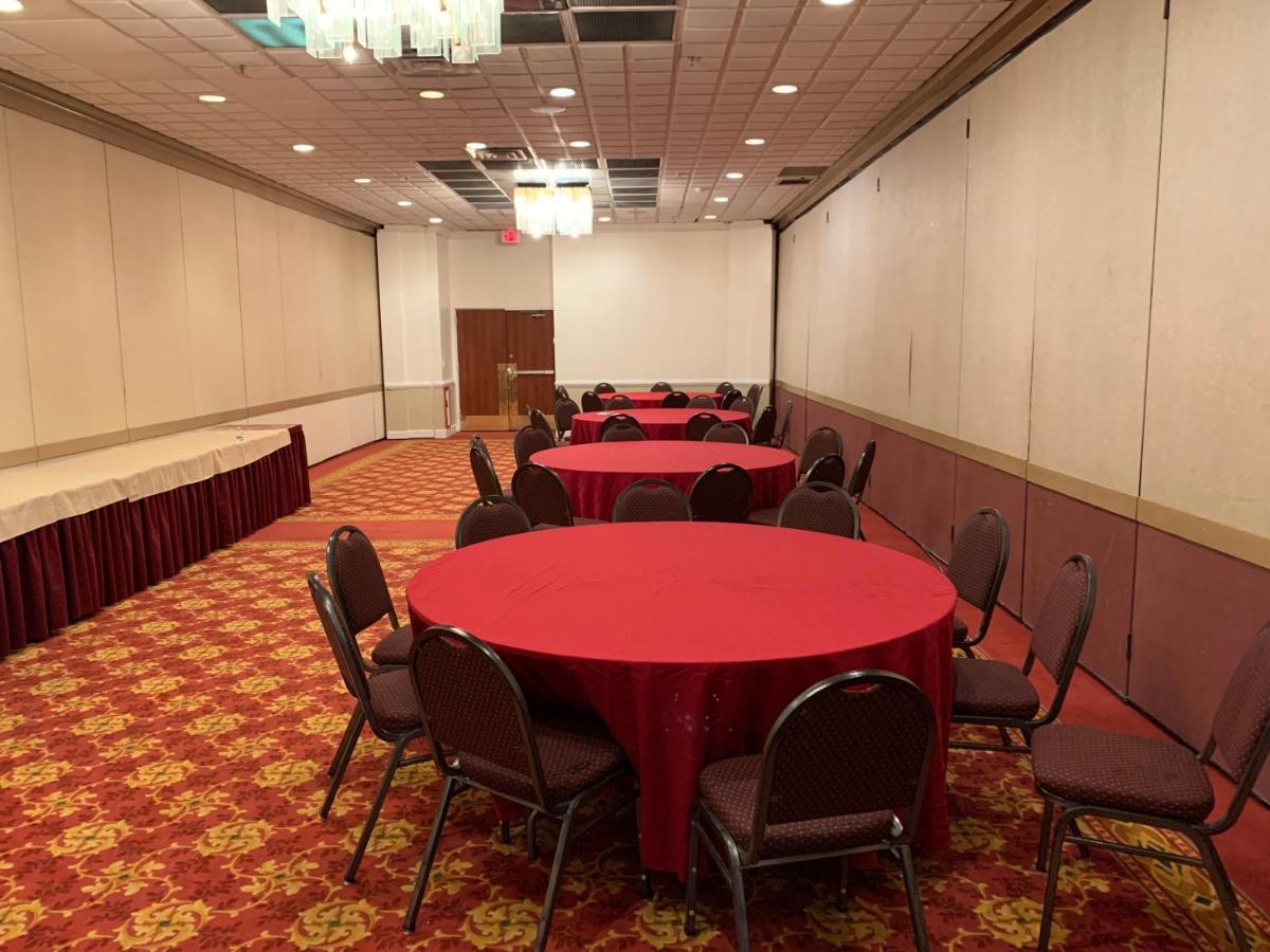 Oyo Hotel East Hanover Nj-10 エクステリア 写真