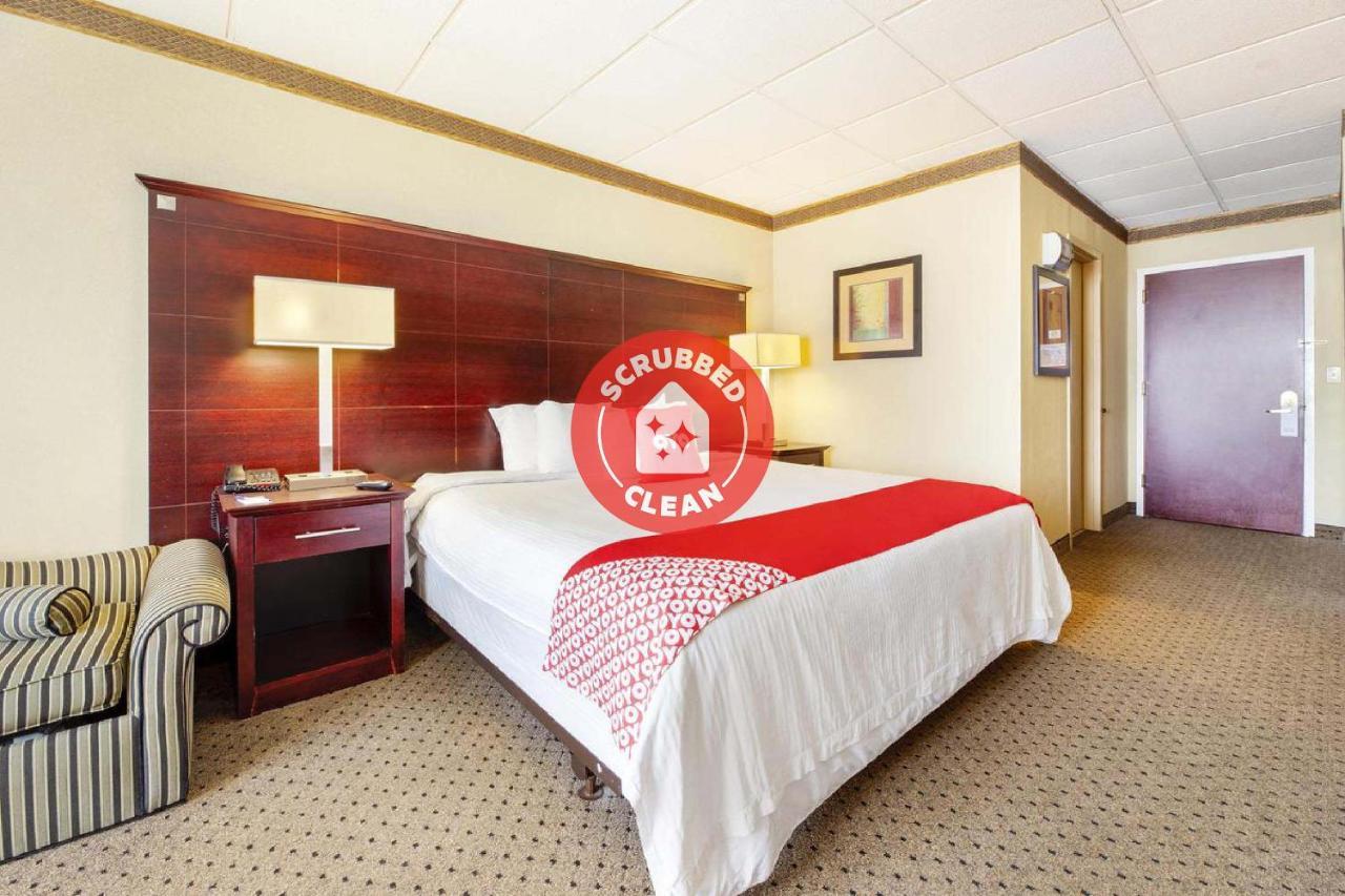 Oyo Hotel East Hanover Nj-10 エクステリア 写真